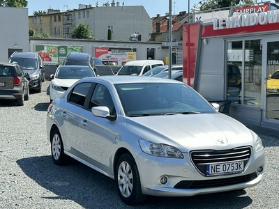 Peugeot 301 Sedan 1.2 VTi 72KM 2014