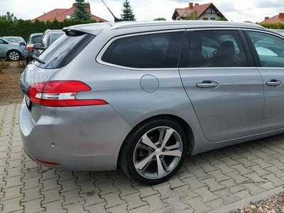 Peugeot 308 SW 2.0 150 HDI PanoramaDach Navi Led Kamera Cofania Asystent Pasa HAK