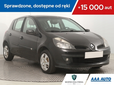 Renault Clio III Hatchback 5d 1.2 i 16V 75KM 2007