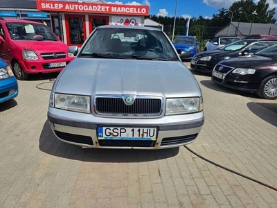 Skoda Octavia 1.6 Benzyna 2000rok Opłaty aktualne