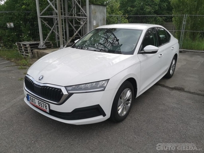 SKODA OCTAVIA hatchback