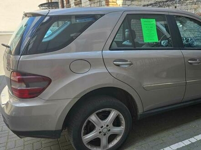 Sprzedam Mercedes ML 2008