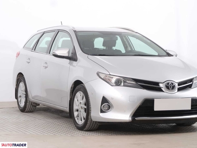 Toyota Auris 1.4 88 KM 2014r. (Piaseczno)