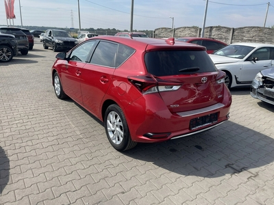 Toyota Auris II Hatchback 5d Facelifting 1.6 Valvematic 132KM 2016