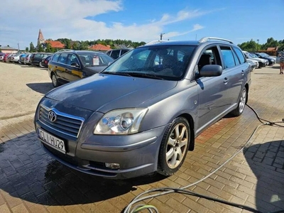 Toyota Avensis 2.0 benzyna 2004 rok Opłaty Aktualne Klima Działa