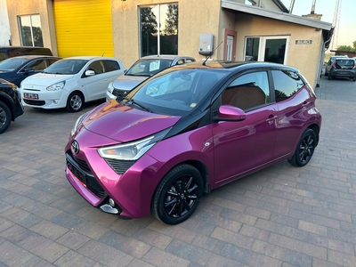 Toyota Aygo II Hatchback 3d Facelifting 1.0 VVT-i 72KM 2018