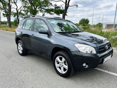 Toyota RAV4 III MPV 2.2 16V D-4D 136KM 2007