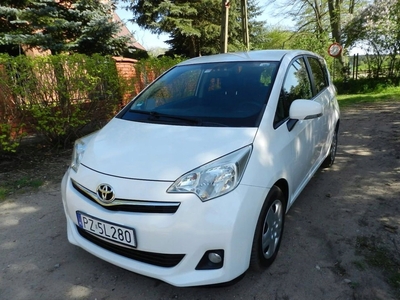 Toyota Verso-S 1.33 Dual VVT-i 99KM 2011