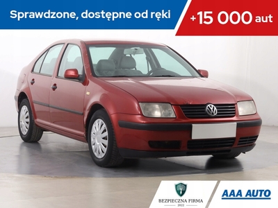 Volkswagen Bora Sedan 1.6 100KM 1999