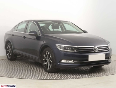 Volkswagen Passat 1.8 177 KM 2017r. (Piaseczno)