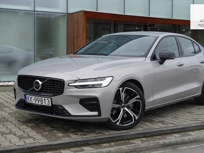 Volvo S60 III Sedan Facelifting 2.0 B5 250KM 2023