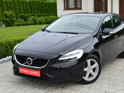 Volvo V40 II Hatchback Facelifting 2.0 D2 120KM 2017