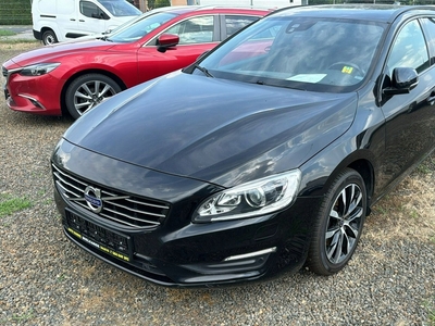 Volvo V60 I Kombi Facelifting 2.0 D4 DRIVE-E 190KM 2017