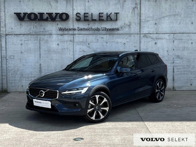 Volvo V60 II 2022