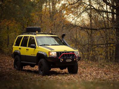 Jeep Cherokee ZJ 5.2 V8 Off Road