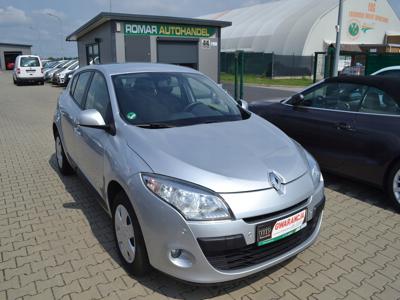 Renault Megane III Hatchback 1.6 16v 110KM 2011