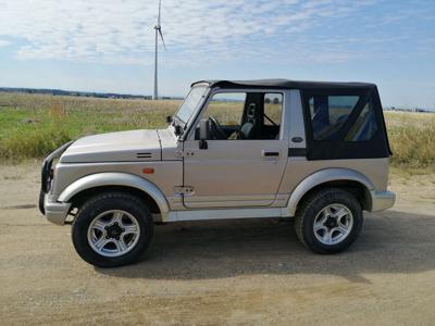 Suzuki samurai cabrio