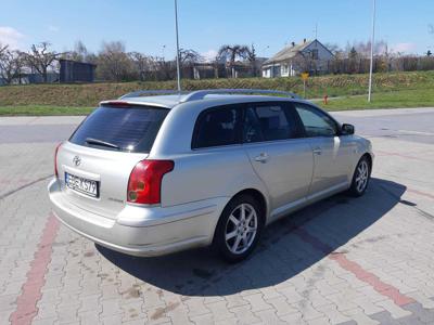 Toyota Avensis 1.8 Benzyna