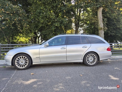 Bardzo ładny i zadbany Mercedes W211 E200 2008r