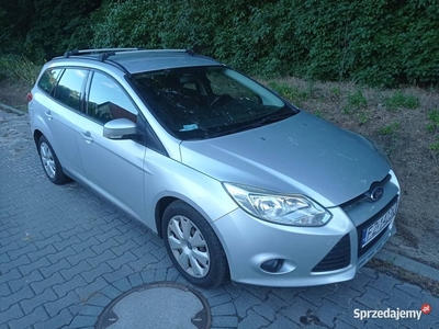 Ford Focus kombi 2014, z hakiem