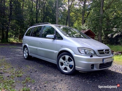 Opel Zafira A Design Edition 2.2 147 KM Automat z LPG