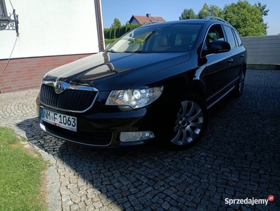 Skoda Superb 2.0tdi Pełne wyposażenie