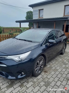 Toyota Avensis 1.8 benzyna gaz