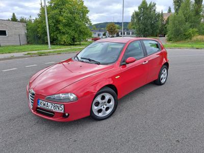 Alfa 147 Lift , 1.6 benzyna 2007r, niski przebieg. Bogate wyposażenie