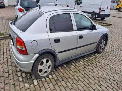 Opel Astra II rok 2000