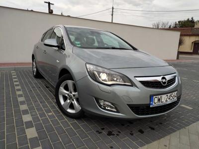 Opel Astra J 1.6 Turbo 180 KM 2010r. LPG