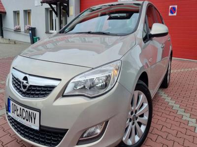 Opel Astra J Hatchback 5d 1.4 Turbo ECOTEC 140KM 2010