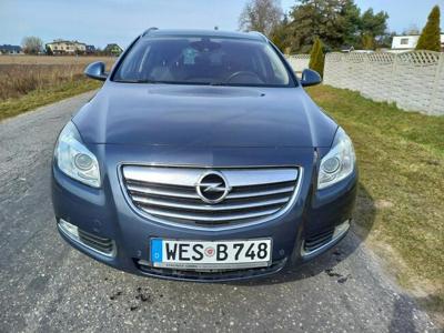 Opel Insignia 1.6 Turbo 180ps Alusy 19 2xPDC Xenon LED Navi Cosmo