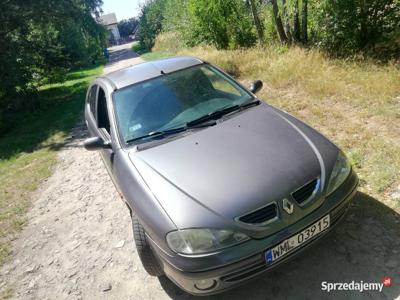 Sprzedam ładne Renault megane 1.6 16v benzyna 2002r