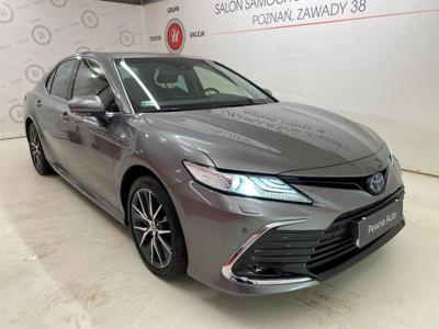 Toyota Camry IX 2022