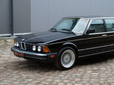 BMW SERIA 7 I (E23) E23 735i Automat Bez rdzy California Stan BDB LUXURYCLASSIC