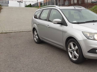 Ford Focus 2010r. 1.6 benzyna KOMBI / 2x koła Salon PL