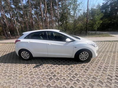 Hyundai i30 II Hatchback 5d 1.4 CRDi 90KM 2015