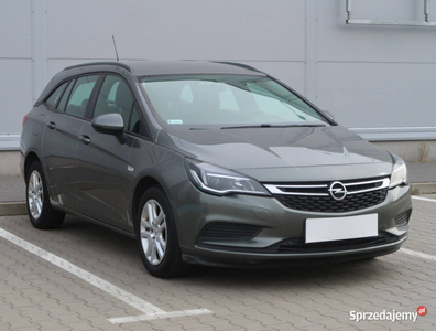 Opel Astra 1.6 CDTI