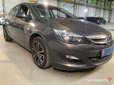 Opel Astra J LIFT 1.4 Turbo benzyna 140km