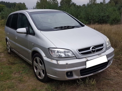 Opel Zafira 2,2 OPC 2004 7 osobowy