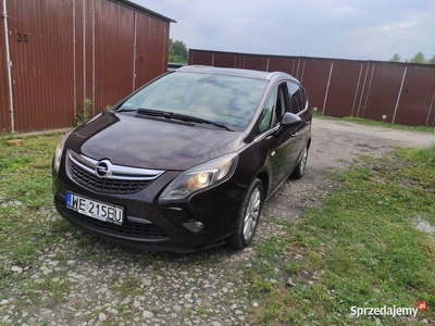 Opel Zafira c 2012/2013 2.0 automat bogata wersja 7 osobowa