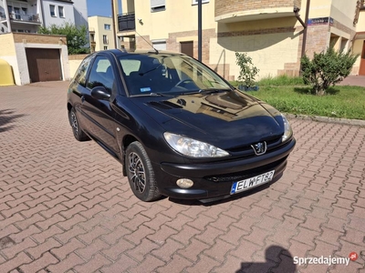 Peugeot 206 . 1,4 benzyna 2003rok dobry stan