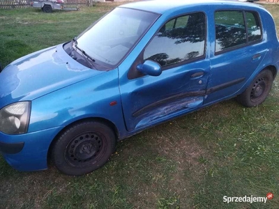 Renault Clio II Uszkodzony