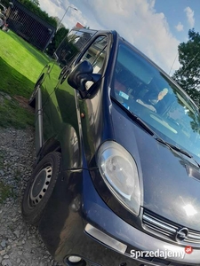 Sprzedam busa vivaro opel 9 osobowy