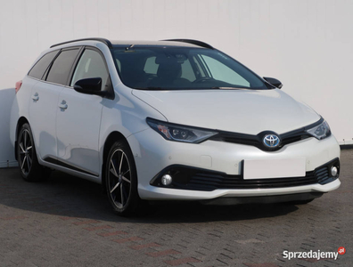 Toyota Auris Hybrid