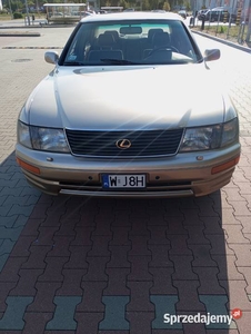 Toyota Lexus ls400