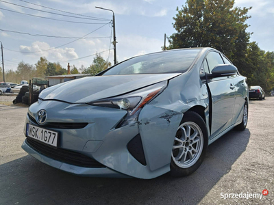 Toyota Prius V (2015-)