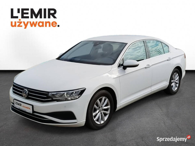 Volkswagen Passat 1.5 TSI EVO Business Navi Pakiety