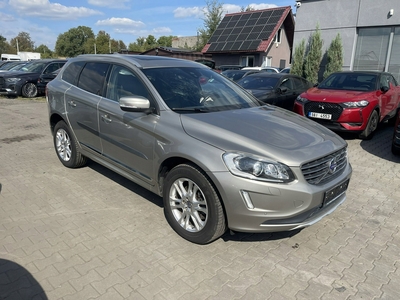 Volvo XC60 I SUV Facelifting 2.5 T5 254KM 2015