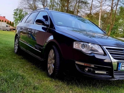 VW Passat B6 2.0TDI 2007 bez DPFu navi klima hak parki